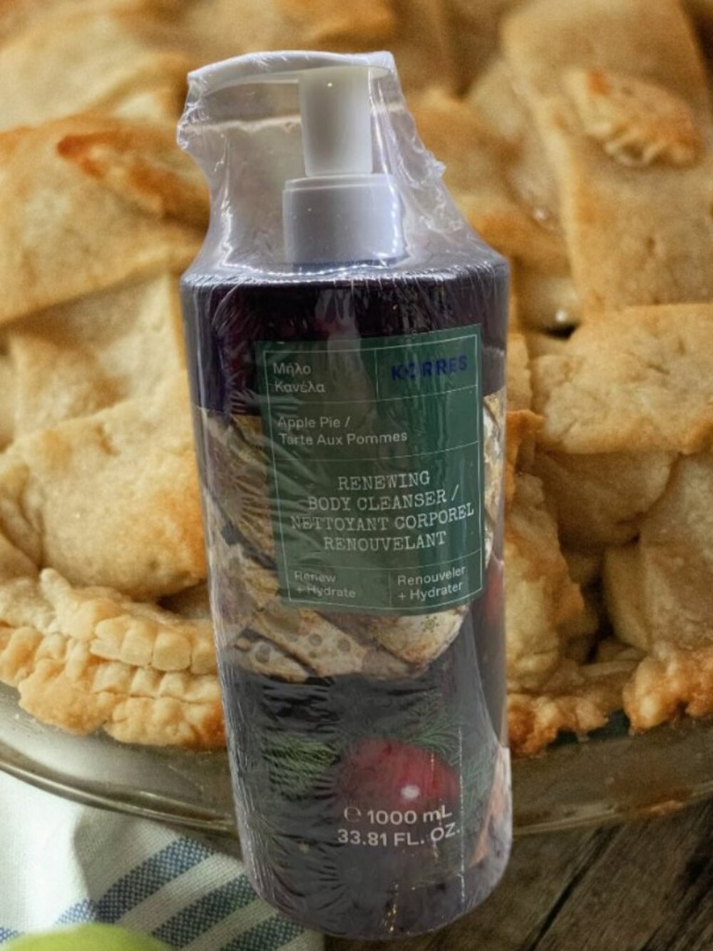 Korres Apple Pie Renewing Body Cleanser 33.8 oz. Super-size